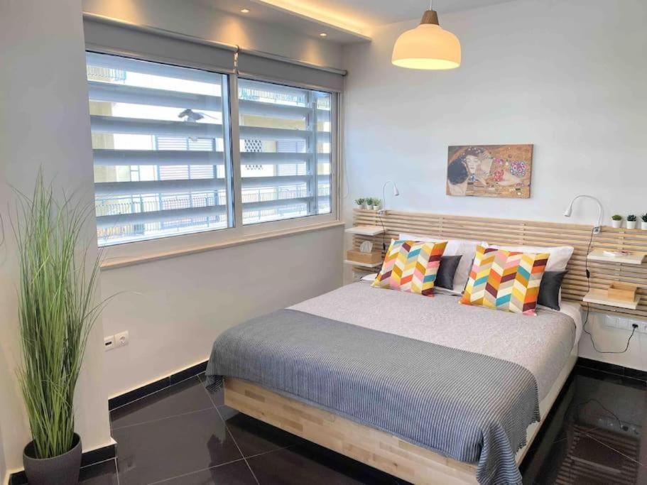 New Amazinglarge Luxury 4Br Suite/1Min Toacropolis Athen Exterior foto